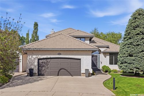 210 Horlick Cres, Saskatoon, SK, S7N4R5 | Card Image