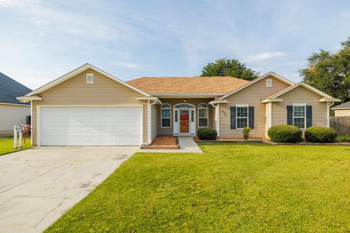4952 Patton Dr, Valdosta, GA, 31605-7572 | Card Image