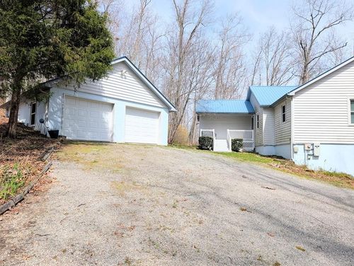 446 E Cove Rd, Monterey, TN, 38574-7050 | Card Image