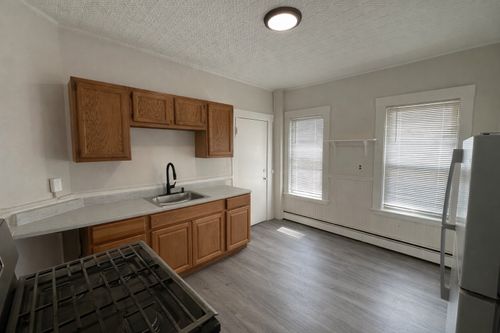 4-765 Broadway, Everett, MA, 02149-4047 | Card Image