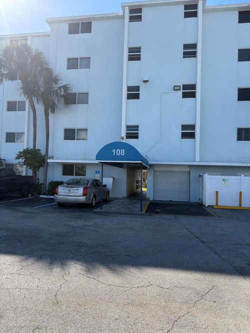 203-108 S Paradise Harbour Boulevard, North Palm Beach, FL, 33408 | Card Image