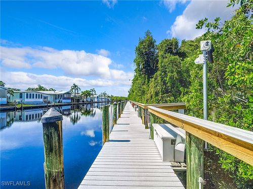 apt-b202-3001 Sandpiper Bay Cir, NAPLES, FL, 34112-5635 | Card Image