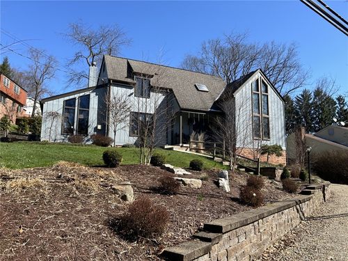 2272 Morrow Rd, Upper St. Clair, PA, 15241-2721 | Card Image