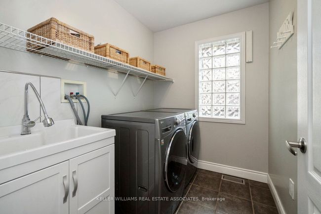 10 Meadowglen Blvd, House other with 4 bedrooms, 4 bathrooms and 2 parking in Georgetown ON | Image 21