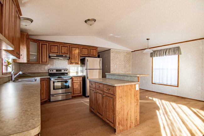 544 Queen Street, House other with 4 bedrooms, 2 bathrooms and 2 parking in Elnora AB | Image 6