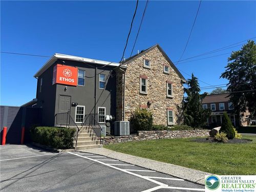 2733 W Emaus Ave, Allentown, PA, 18103-7297 | Card Image