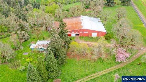 10425 Edmunson Dr Se, Salem, OR, 97317-8822 | Card Image