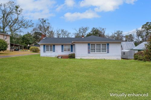 50 N Shelfer St, Quincy, FL, 32351-2035 | Card Image