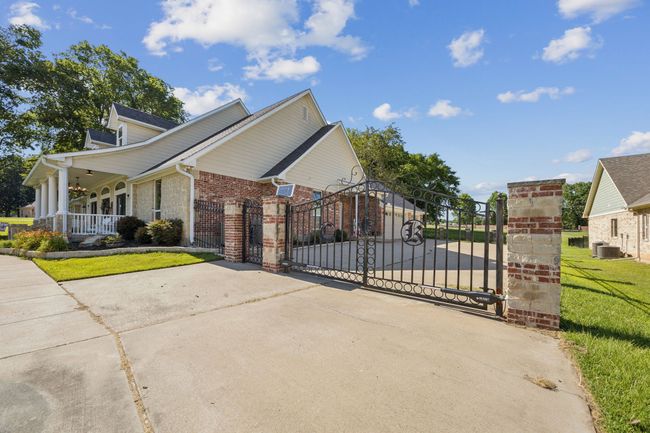101 Beacon Ct, House other with 3 bedrooms, 4 bathrooms and null parking in Kemp TX | Image 25