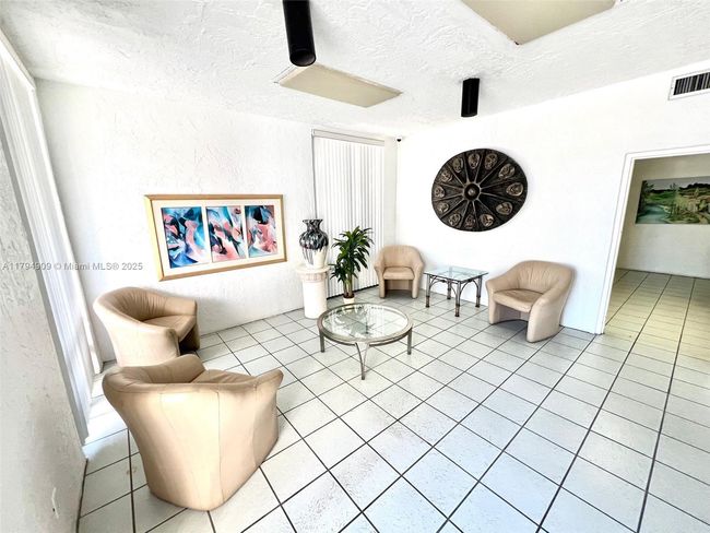 APT-12K - 1500 S Ocean Dr, Condo with 2 bedrooms, 2 bathrooms and null parking in Hollywood FL | Image 36