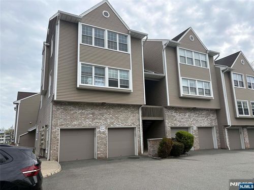 577 Windsor Dr, Palisades Park, NJ, 07650-2363 | Card Image