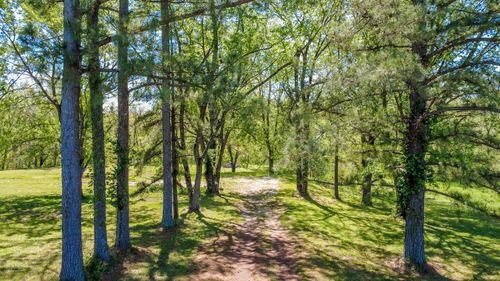 12202 W Highway Ee, ROCHEPORT, MO, 65279 | Card Image