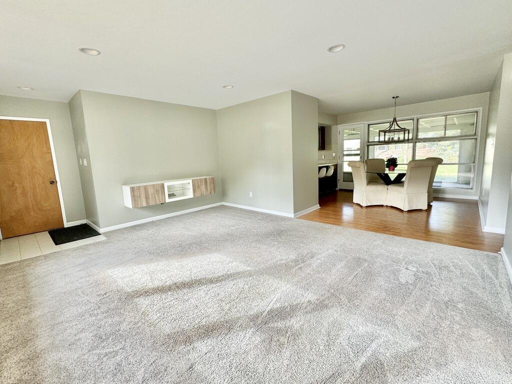 Residential Lease in Novi 3