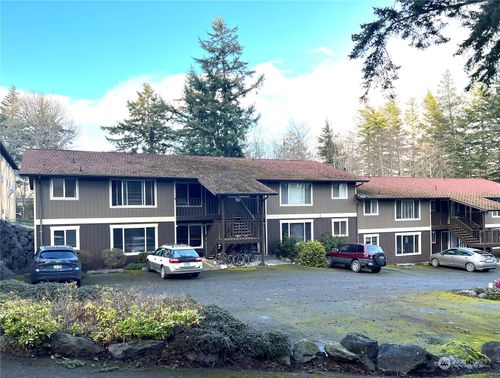 b201-172 Lovers Ln, Eastsound, WA, 98245-9108 | Card Image
