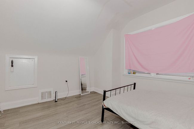 22 Rogers Rd, House other with 4 bedrooms, 2 bathrooms and 4 parking in Brampton ON | Image 34