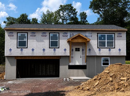 409 Cedar Dr, Drums, PA, 18222-3205 | Card Image