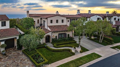 8 Whalers Blf, Newport Coast, CA, 92657-2136 | Card Image