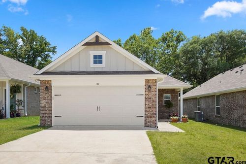 134 Blue Bird Ln, Mineola, TX, 75773-1056 | Card Image