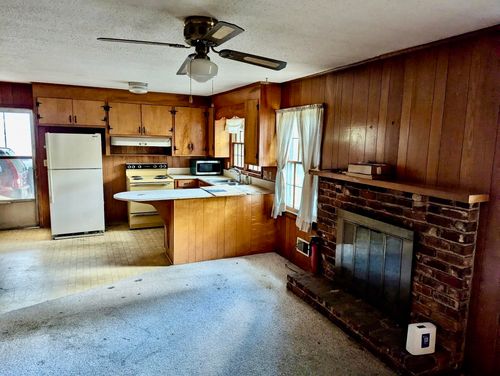 6546 Haley Dr, Columbia, SC, 29206-1015 | Card Image