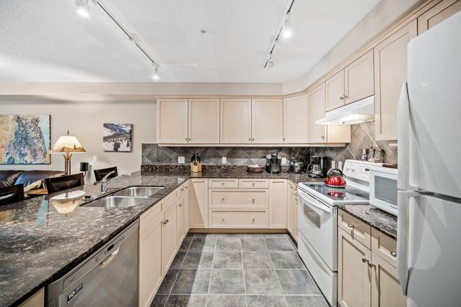 103 - 170 Crossbow Place, Condo with 2 bedrooms, 2 bathrooms and 1 parking in Canmore AB | Image 4