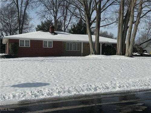 2612 Frostwood Dr, Austintown, OH, 44515-5146 | Card Image