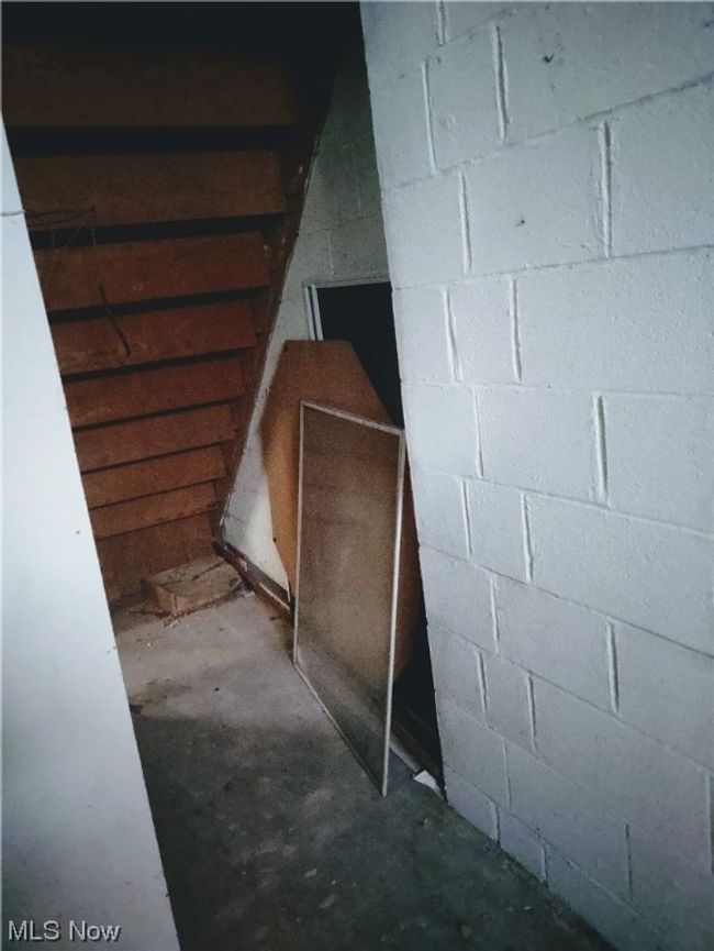 1960 Hillsboro Road, For Sale in East Cleveland Zoocasa