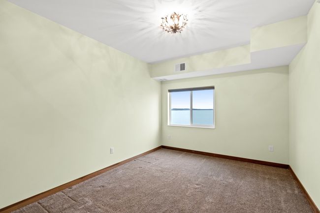 Main Bedroom | Image 12