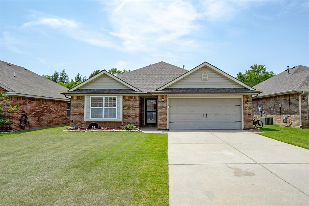 Bradford Cir, Newcastle, OK 73065