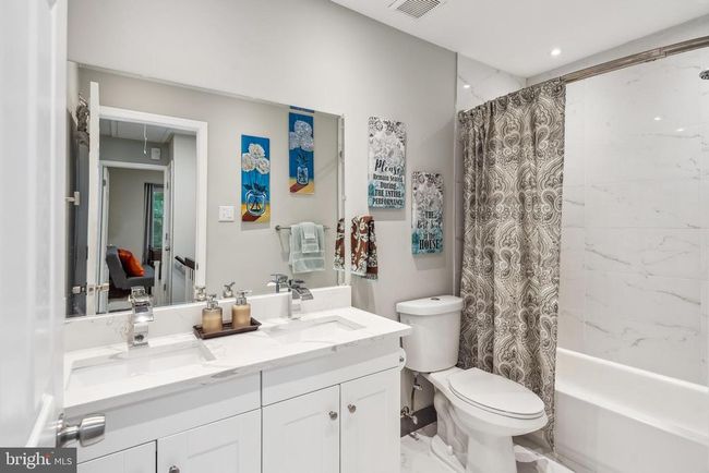 6004 Forrest Hollow Ln, Townhouse with 3 bedrooms, 4 bathrooms and null parking in SPRINGFIELD VA | Image 26