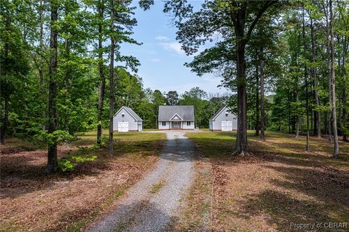 395 Scott Rd, White Stone, VA, 22578-2722 | Card Image