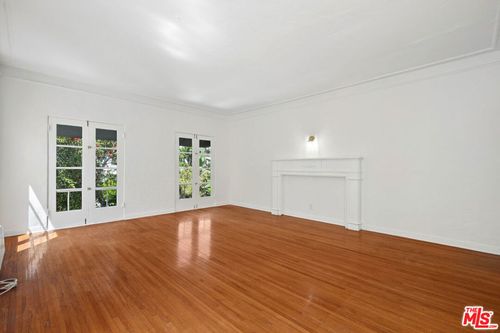 140 S Elm Drive, Beverly Hills, CA, 90212 | Card Image