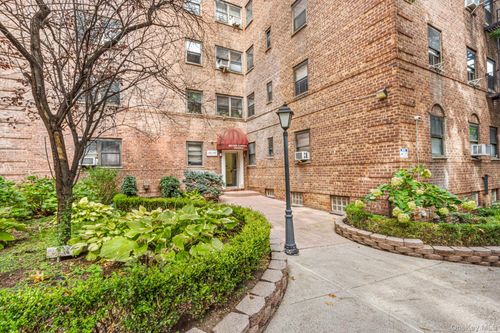 apt-2v-102-55 67th Rd, Forest Hills, NY, 11375-2676 | Card Image