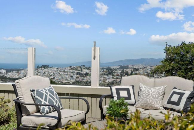 156 Treeview Dr, Townhouse with 2 bedrooms, 3 bathrooms and 2 parking in Daly City CA | Image 34