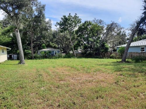 9106 Royal Palm Ave, NEW PORT RICHEY, FL, 34654-5053 | Card Image