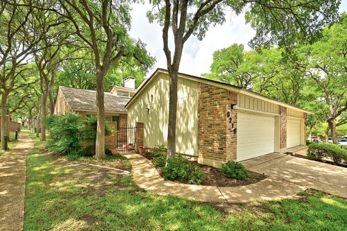 8218 Summer Place Dr, Austin, TX, 78759-8236 | Card Image