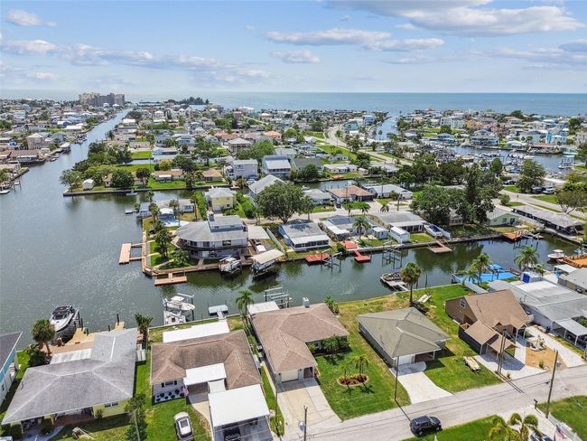 13909 Berkowitz Ave, House other with 3 bedrooms, 2 bathrooms and null parking in Hudson FL | Image 77