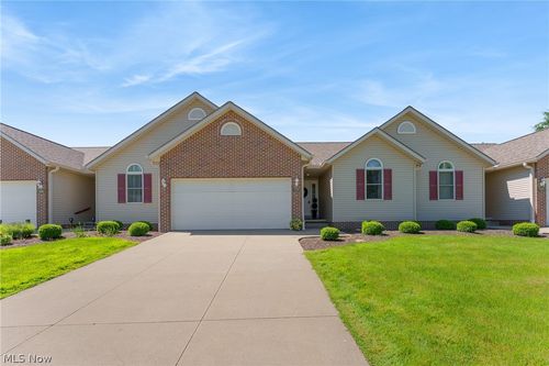 1172 Wild Brook Dr, Akron, OH, 44313-8637 | Card Image
