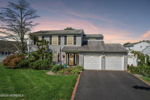 21 Appletree Rd, Howell, NJ, 07731-2224 | Card Image