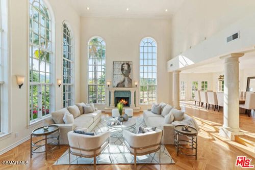 4440 Hayvenhurst Ave, Encino, CA, 91436-4039 | Card Image