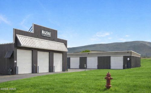 a10-273 Spring Creek Rd, Gypsum, CO, 81637-8607 | Card Image