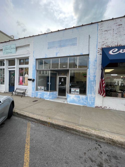 212 North First Street, Pulaski, TN, 38478 | Card Image