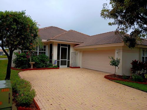 2325 Sailfish Cove Dr, West Palm Beach, FL, 33411-1822 | Card Image