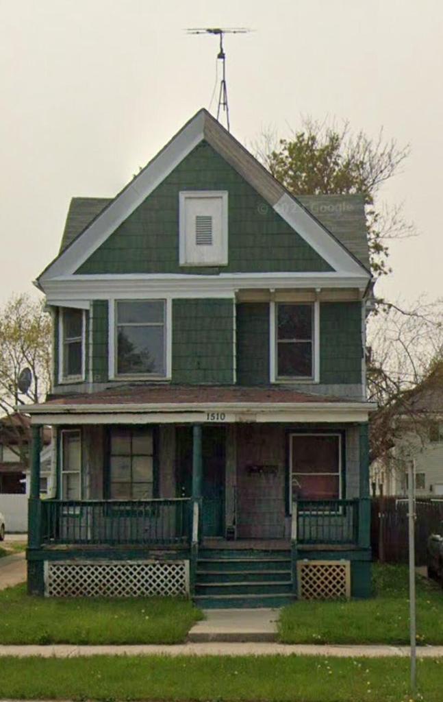 Memorial Dr, Racine, WI 53403