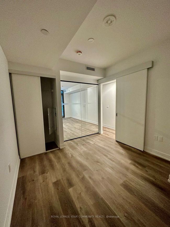 421 - 1 Jarvis St, Condo with 1 bedrooms, 1 bathrooms and null parking in Hamilton ON | Image 14