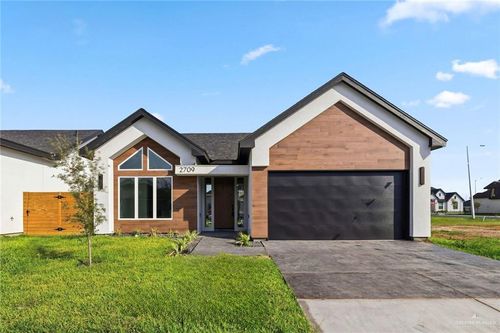 2709 E Pecos Rd, Edinburg, TX, 78542-7875 | Card Image