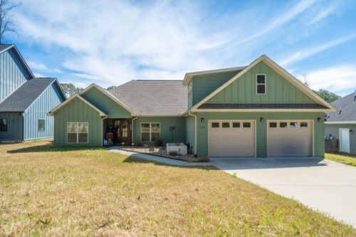 664 Hiram Dr, Bauxite, AR, 72011-8035 | Card Image