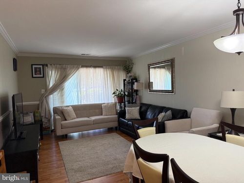 unit-b-5806 Royal Ridge Dr, SPRINGFIELD, VA, 22152-1022 | Card Image