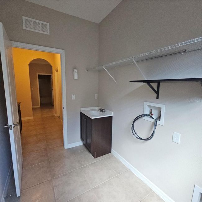 1942 Commander Way, House other with 3 bedrooms, 3 bathrooms and null parking in KISSIMMEE FL | Image 30
