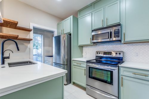 apt-111-4067 Beltway Dr, Addison, TX, 75001-4928 | Card Image