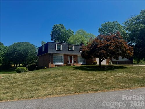 3740 6th St Ne, Hickory, NC, 28601-9078 | Card Image